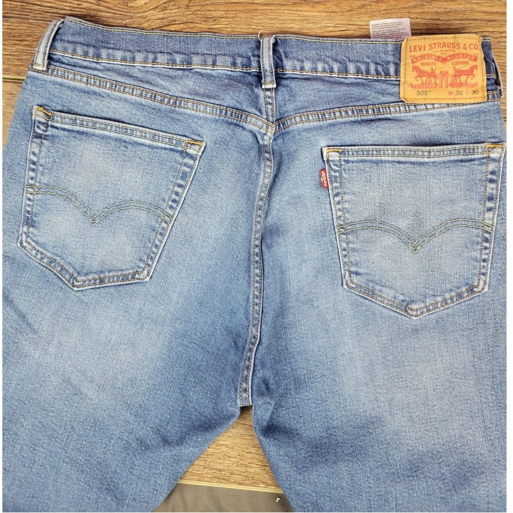 Levi's 505 Regular Fit Jeans Mens W36 L30 Light Wash Denim‎ Pants